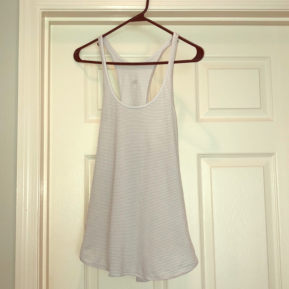 Lululemon tank